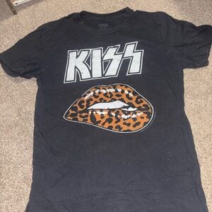 Kiss Women's Black Tee with Orange Leopard Lips